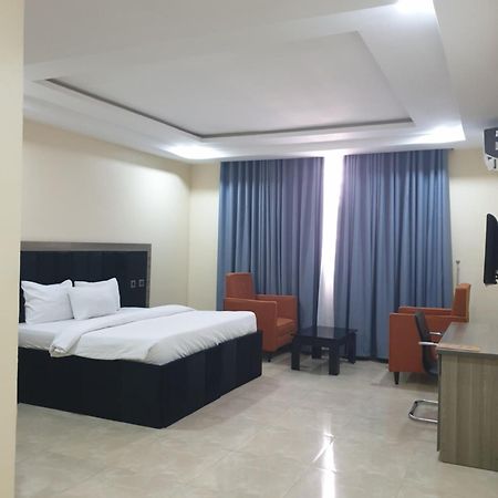 Golphins Suites & Hotel Abuja Exteriér fotografie